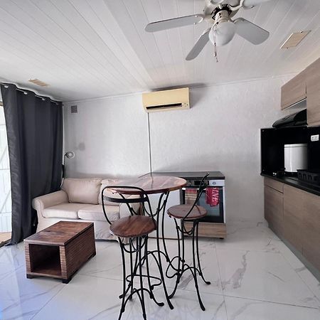 L'Oasis-Les Issambres Bed & Breakfast Екстериор снимка