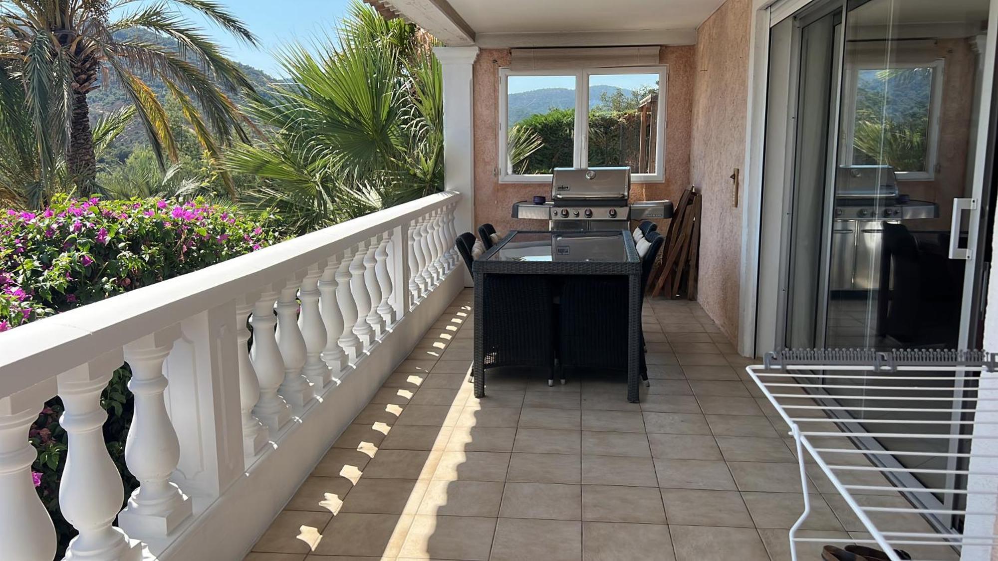 L'Oasis-Les Issambres Bed & Breakfast Екстериор снимка