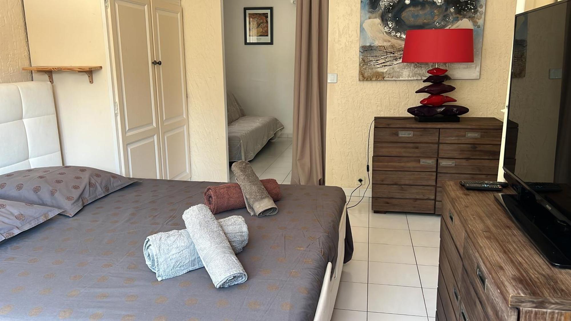 L'Oasis-Les Issambres Bed & Breakfast Екстериор снимка